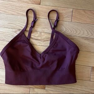 Lululemon sports bra